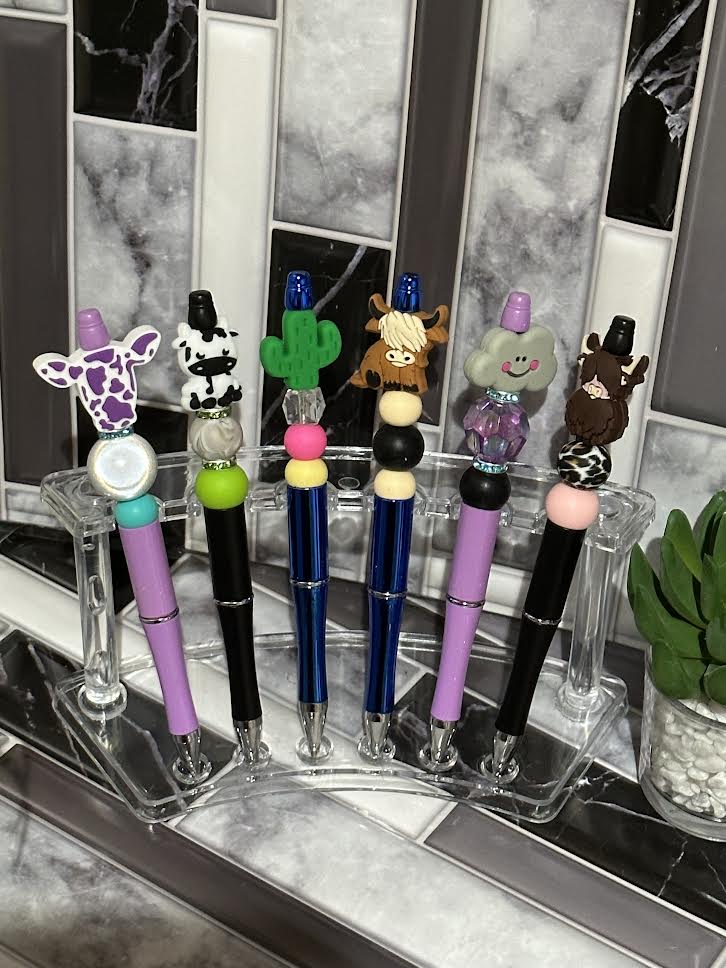 Pen Display Stand /Clear Acrylic Stand /  Easy to Transport / Bead Stand/ Stand for pens /Clear Acrylic / Pen holder /  Fun Crafty Pens