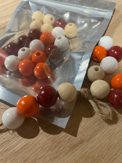 16MM Fall/ white/ Maroon/ orange / black/ Chunky Bubblegum Beads - 25 count