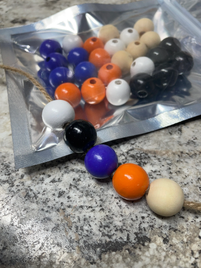 16MM Halloween/ purple /White / black/ Chunky Bubblegum Beads - 25 count